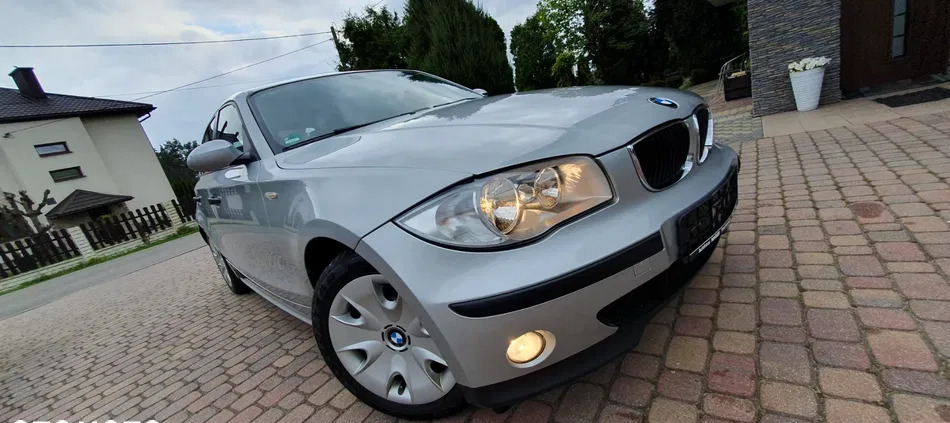 małopolskie BMW Seria 1 cena 19000 przebieg: 127600, rok produkcji 2005 z Wolbrom